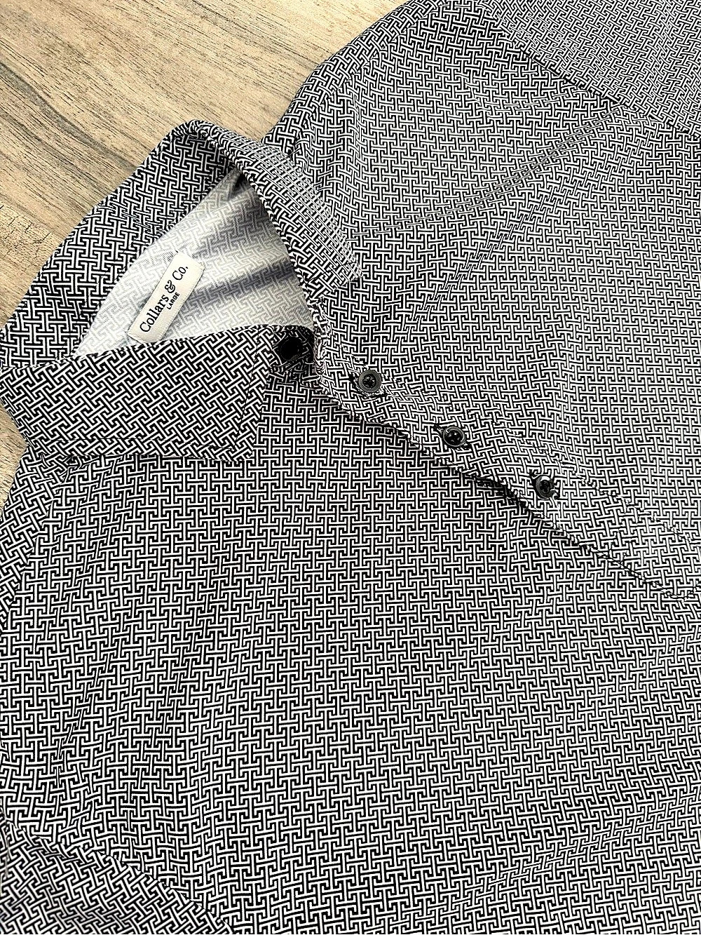 Collars & Co. Geometric Polo in Black & White Size 40 Like New